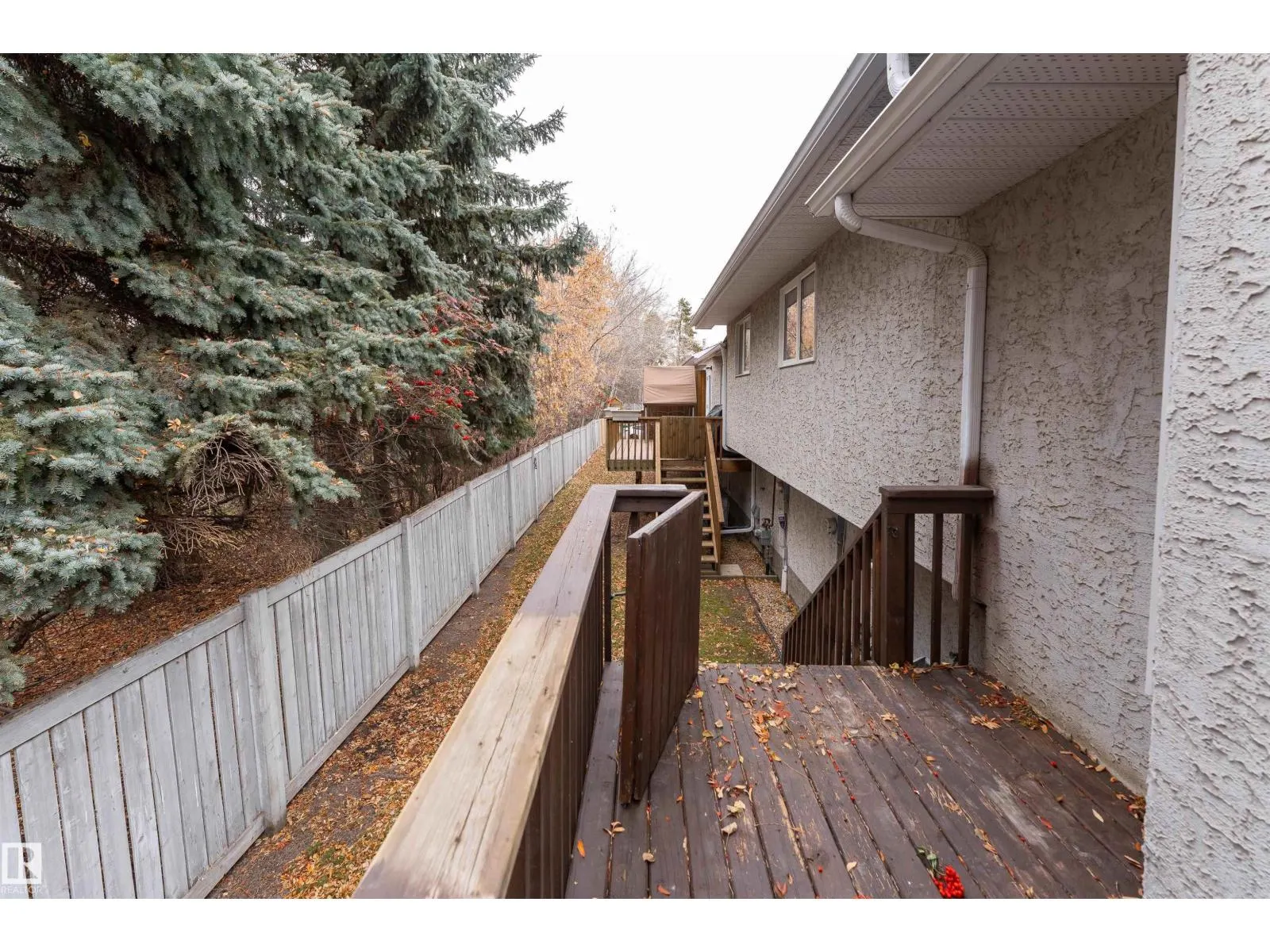 #1 15 POIRIER AV