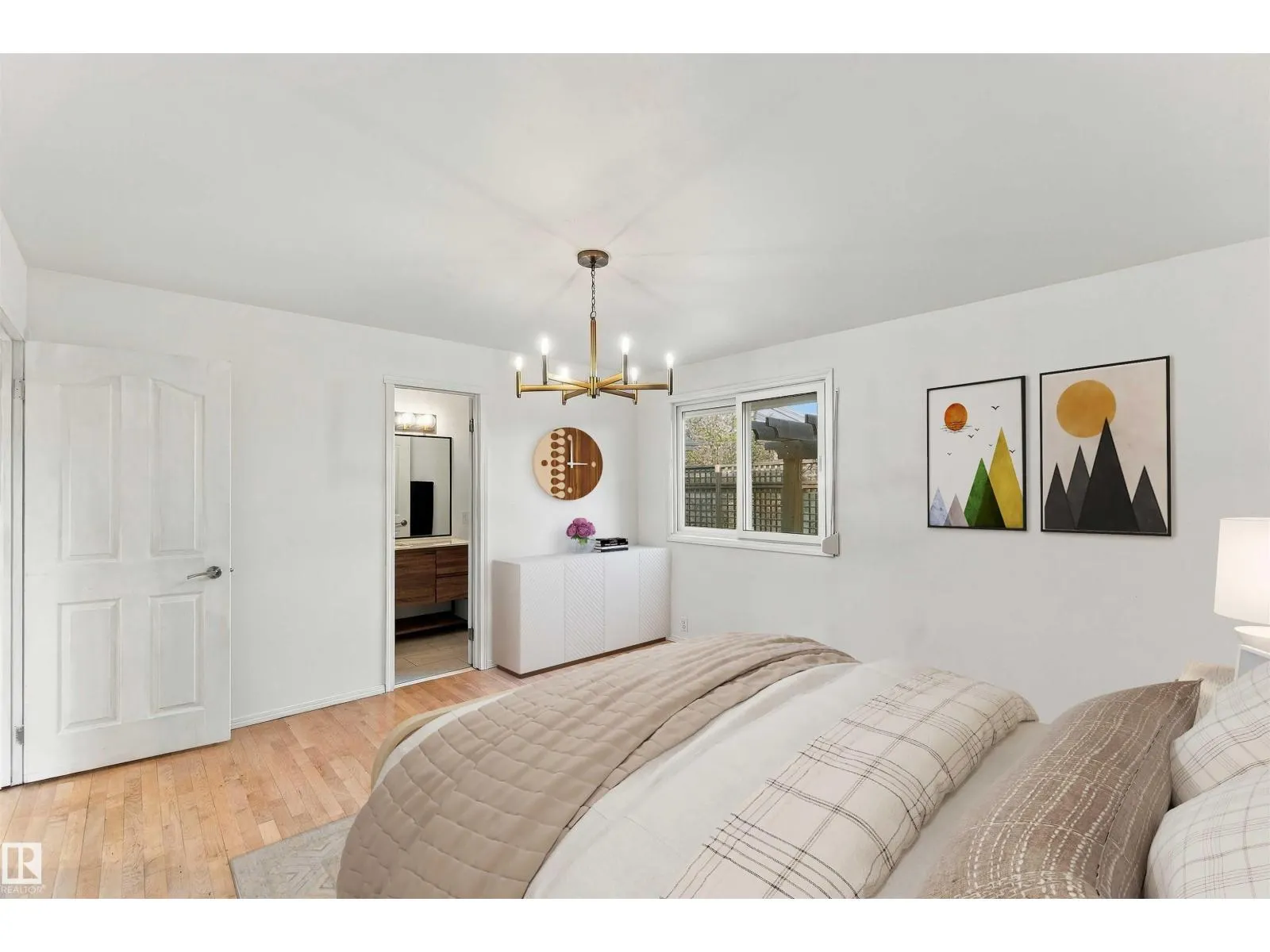 16 BEAUVISTA DR