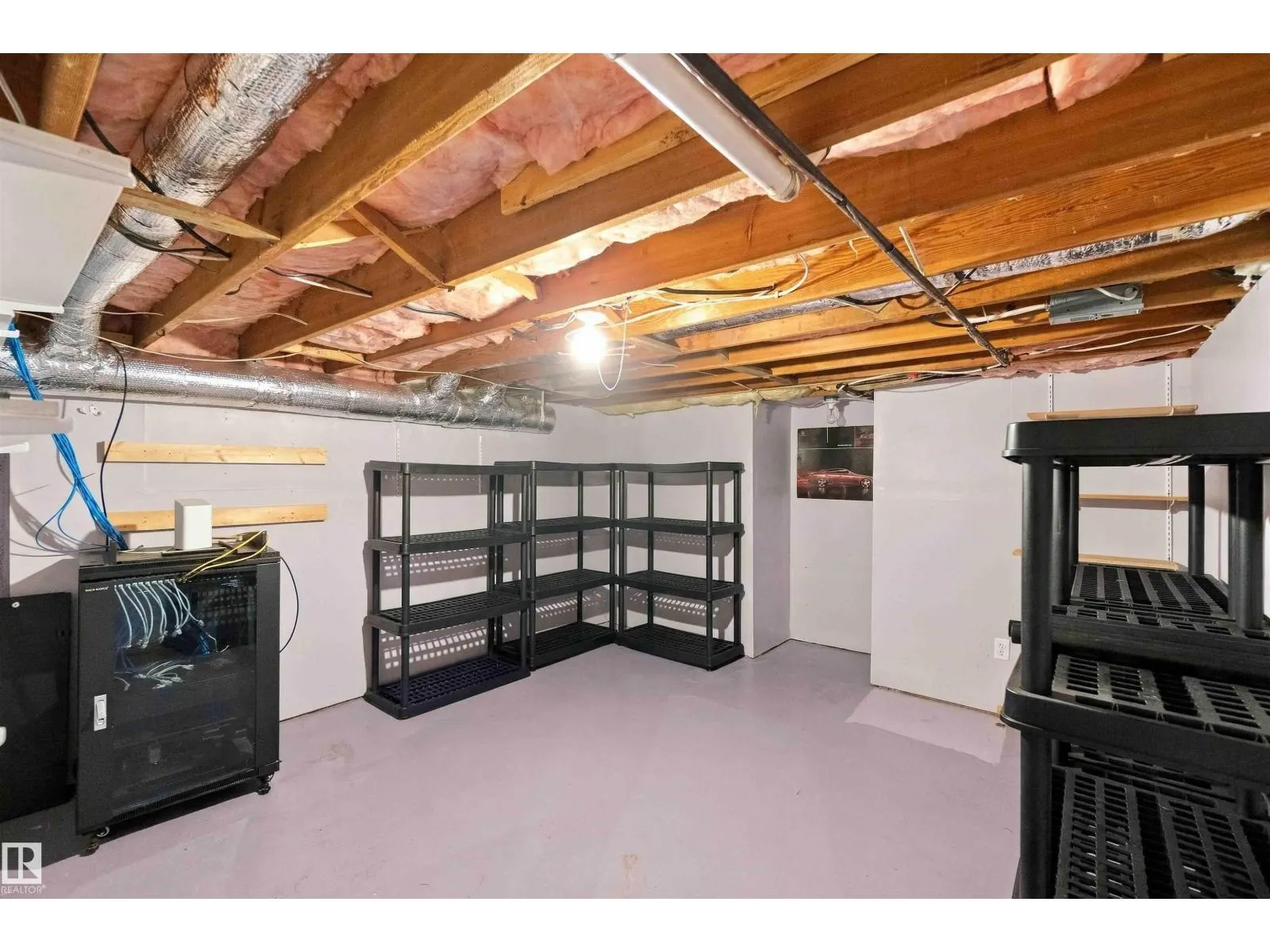 16 BEAUVISTA DR