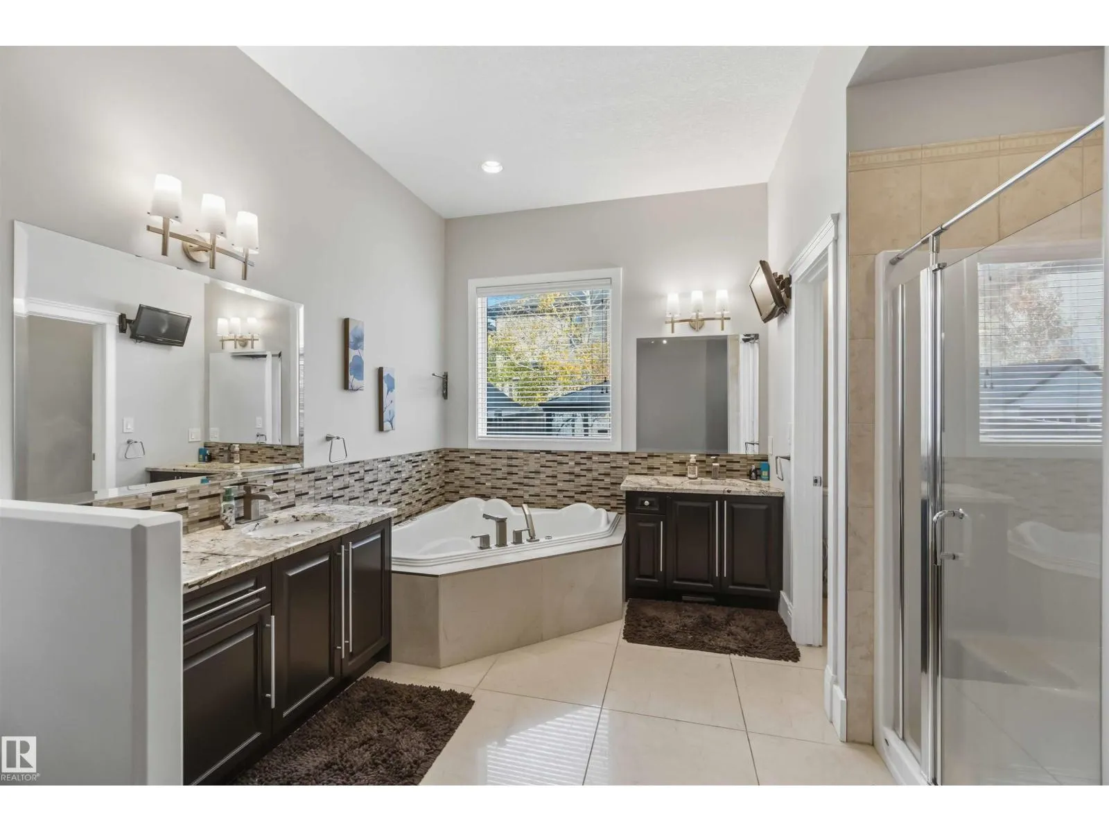 17531 110 ST NW