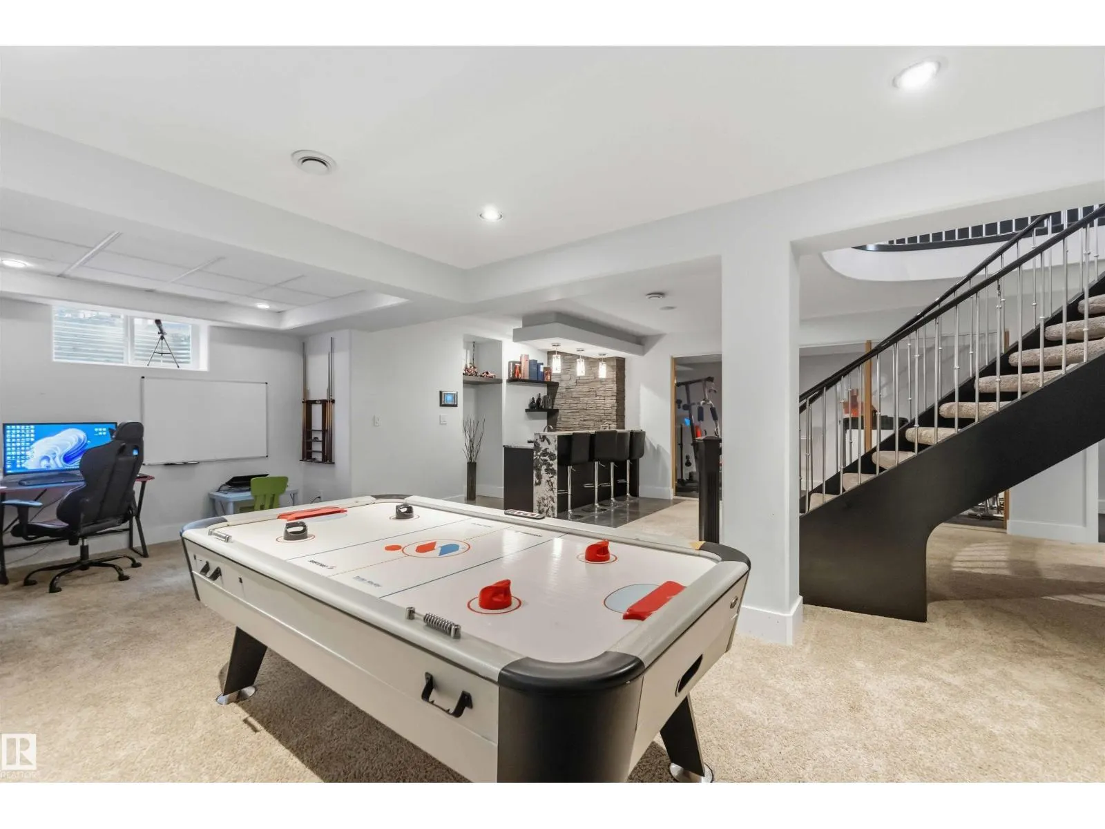 17531 110 ST NW