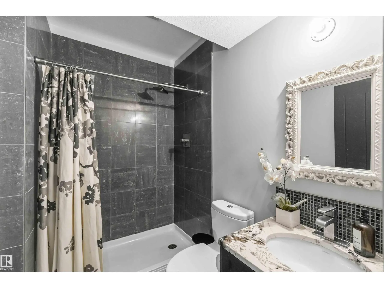 17531 110 ST NW