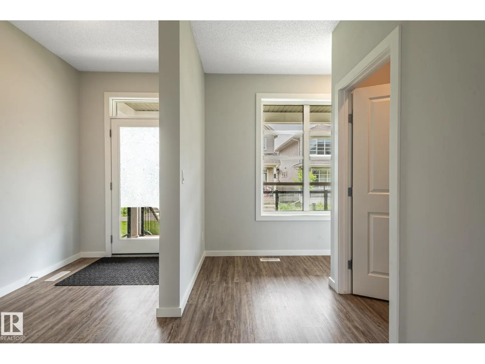 1763 26A ST NW
