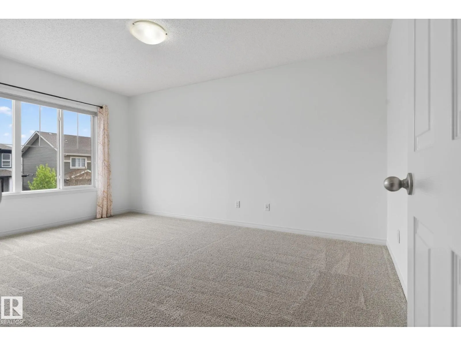 3806 POWELL WD SW