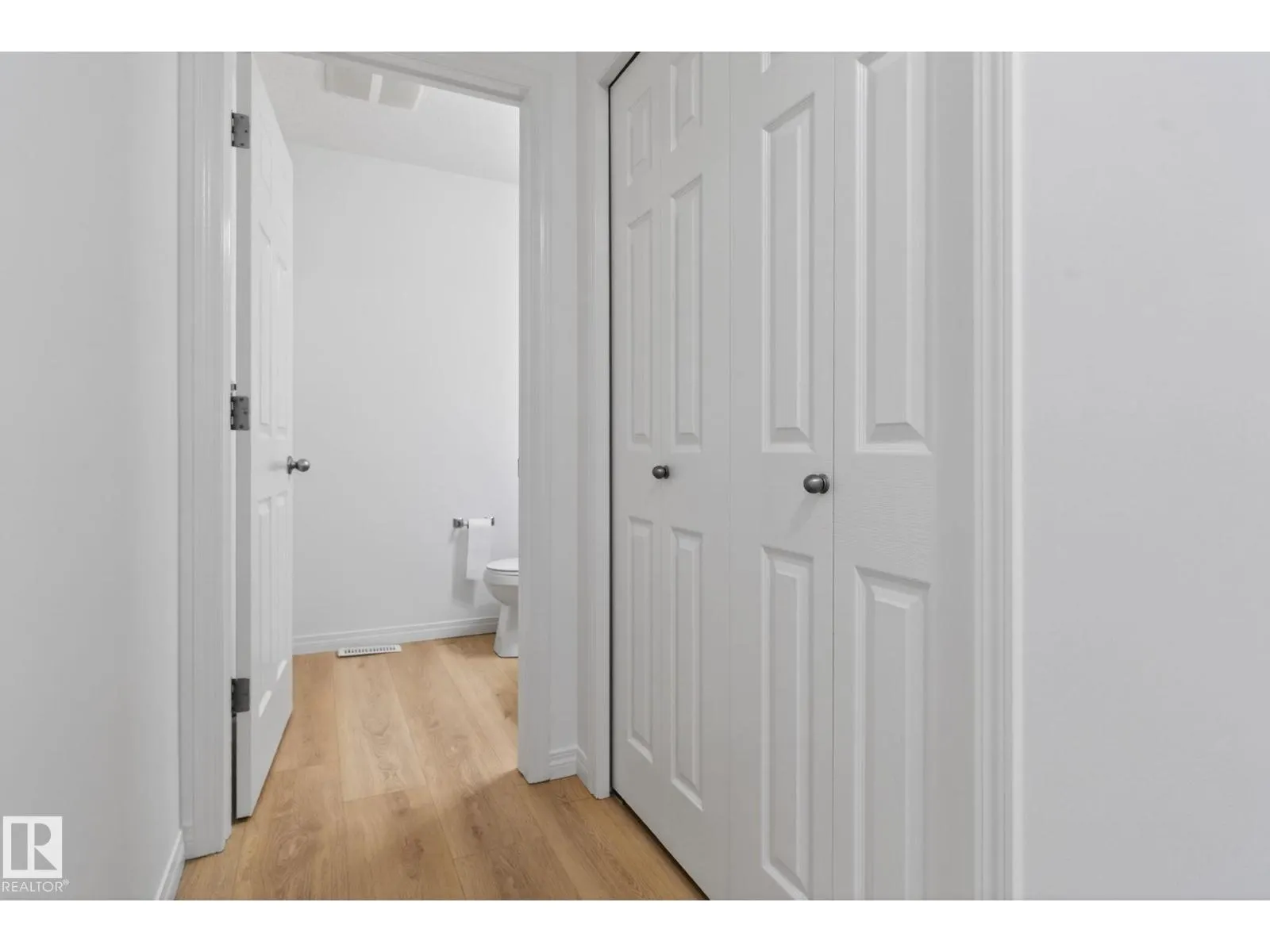 3806 POWELL WD SW
