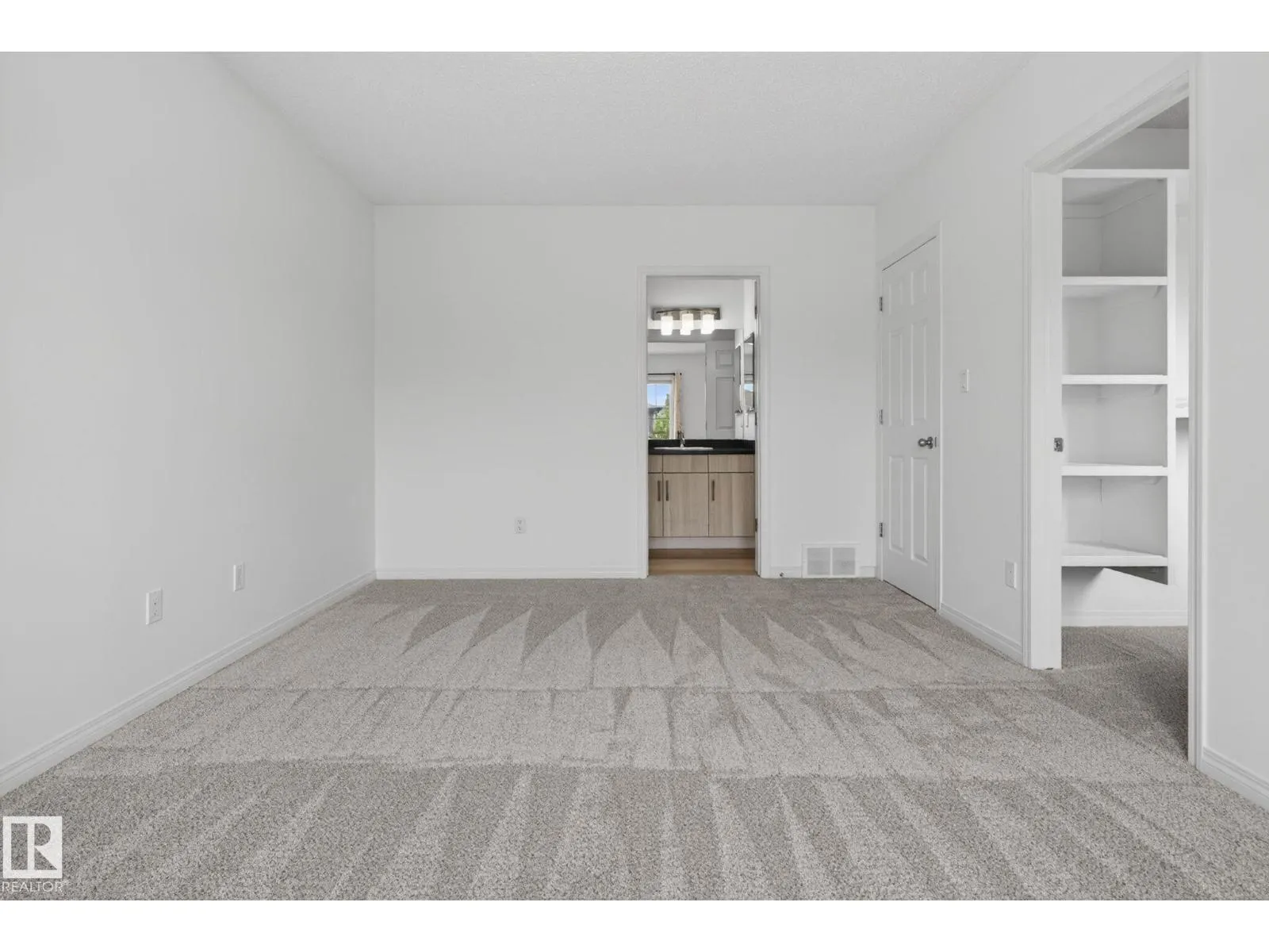3806 POWELL WD SW