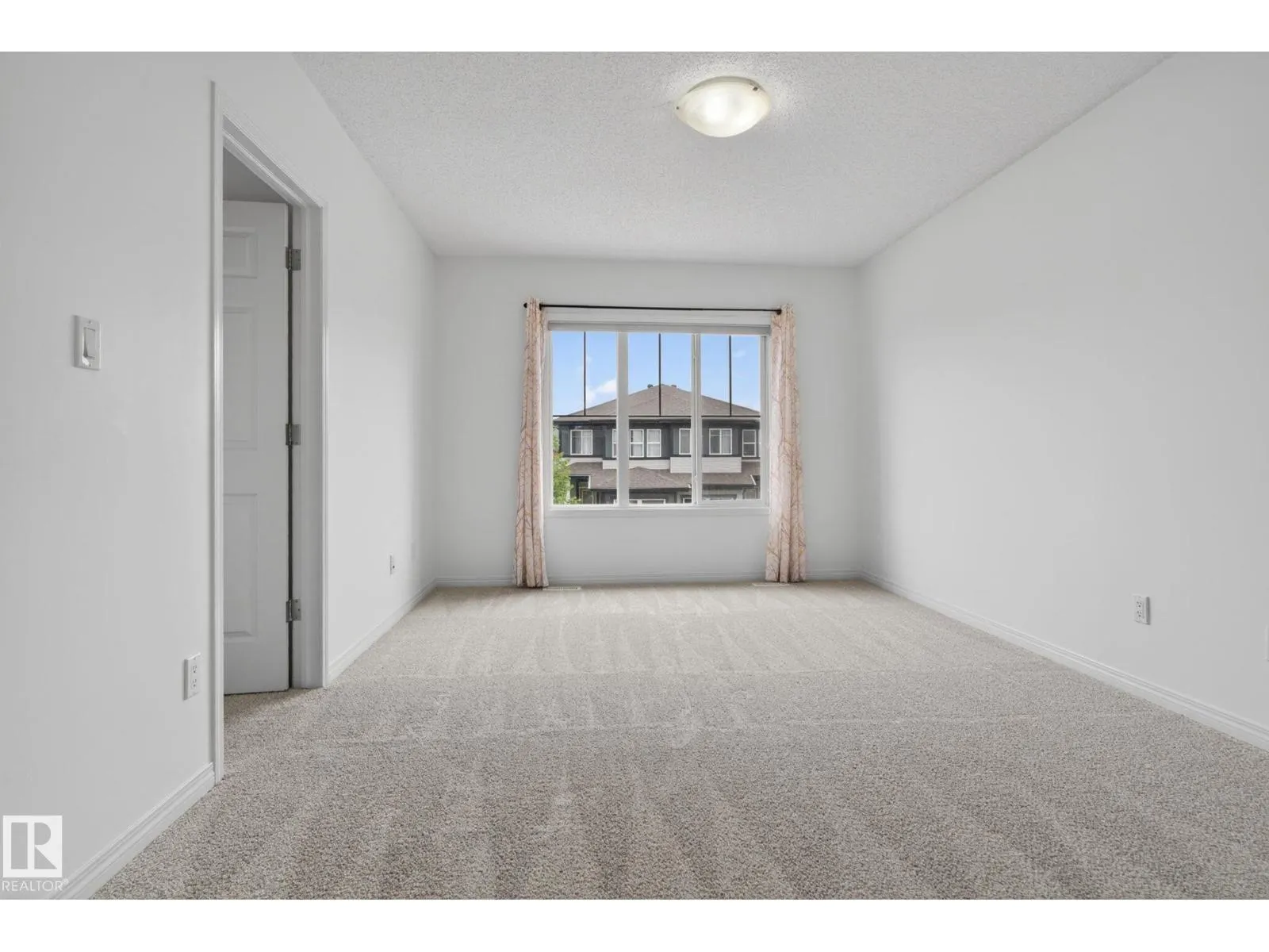 3806 POWELL WD SW