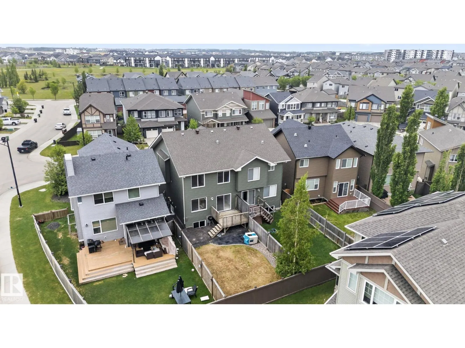 3806 POWELL WD SW