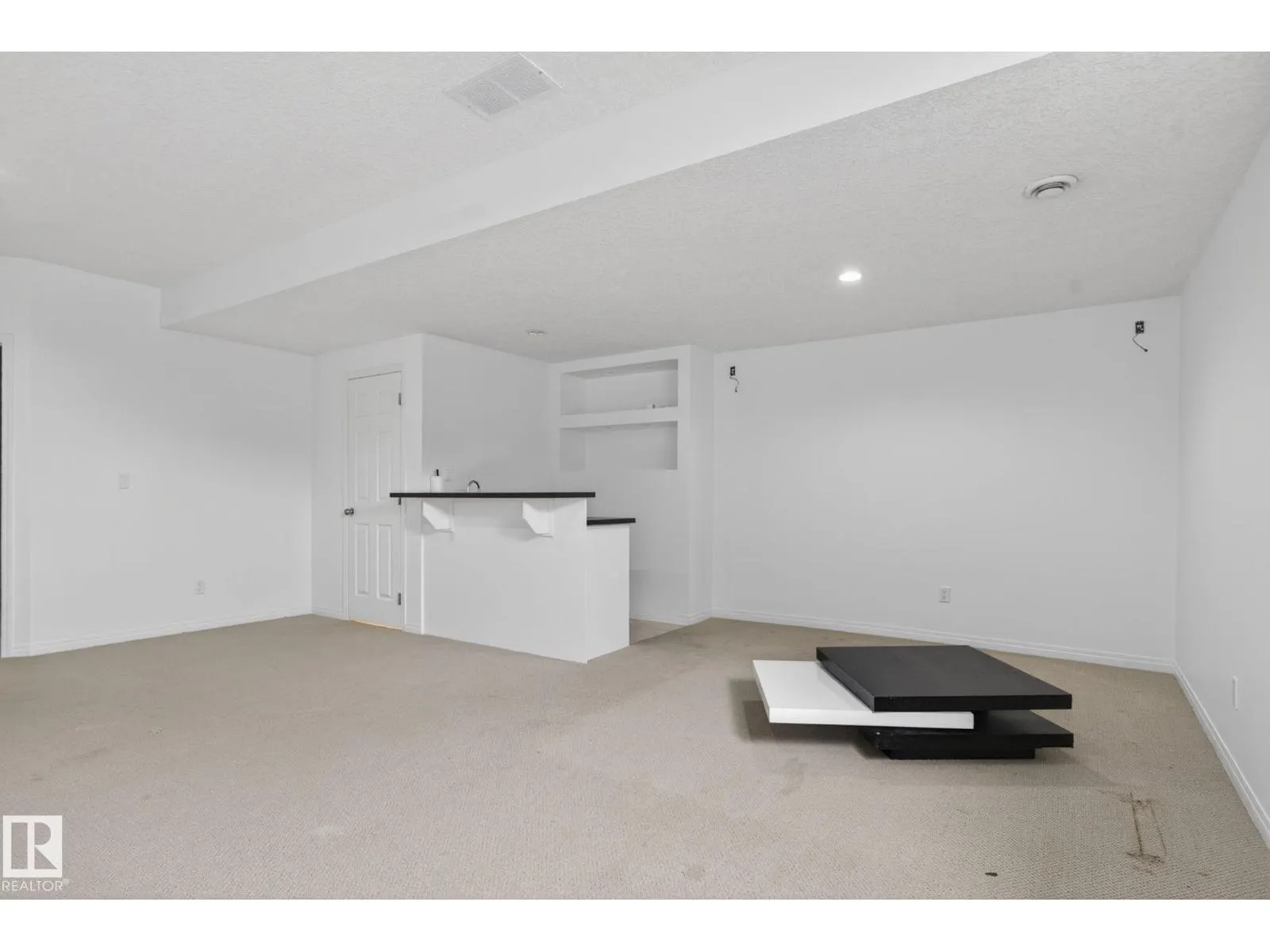 3806 POWELL WD SW