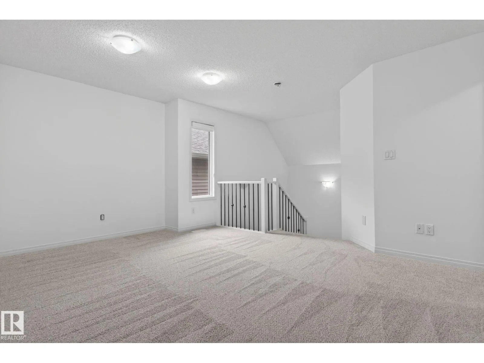 3806 POWELL WD SW
