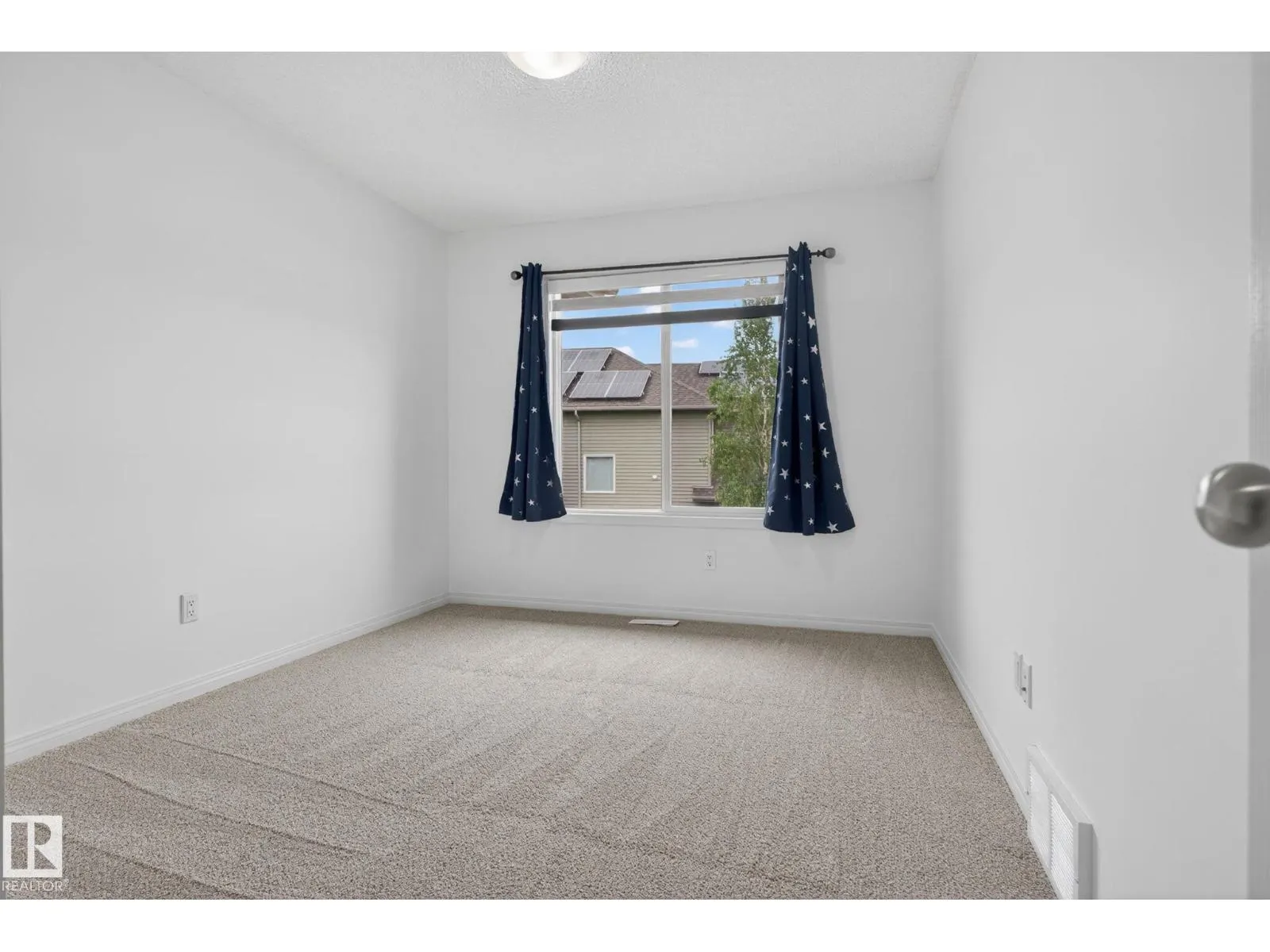 3806 POWELL WD SW