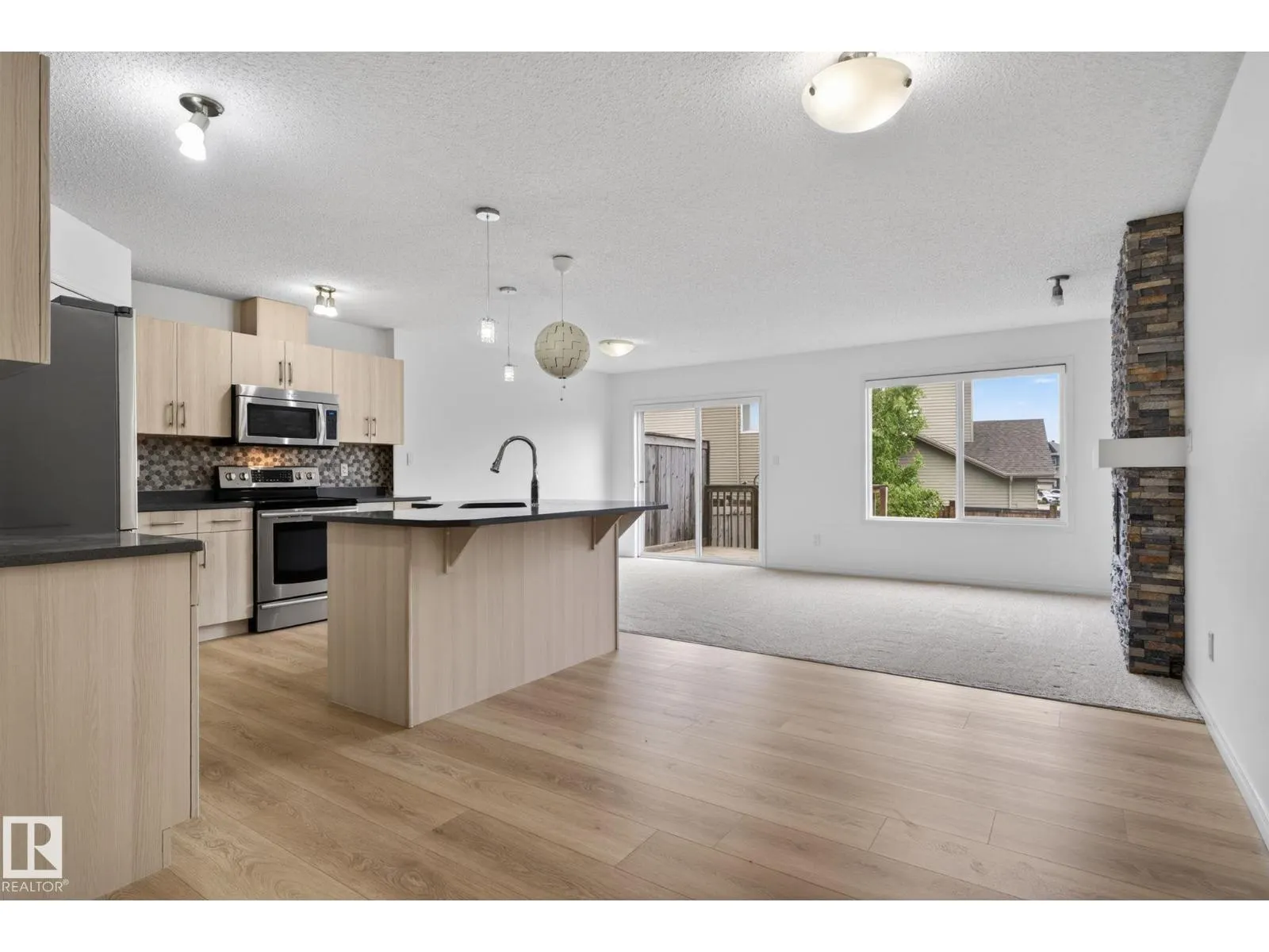 3806 POWELL WD SW