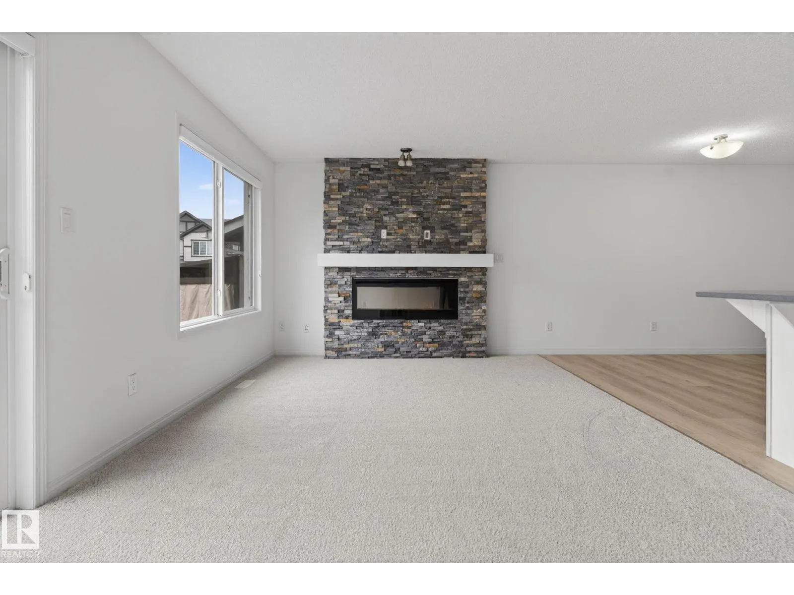 3806 POWELL WD SW
