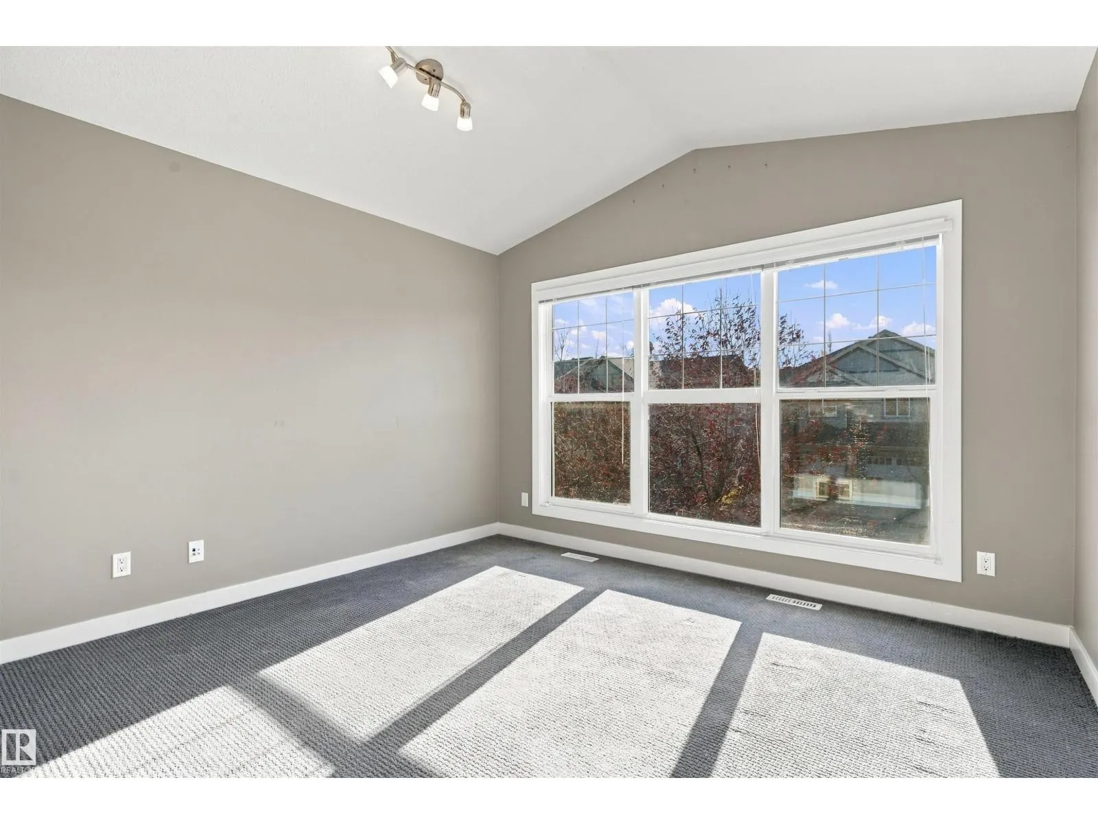 1926 Chapman Road SW