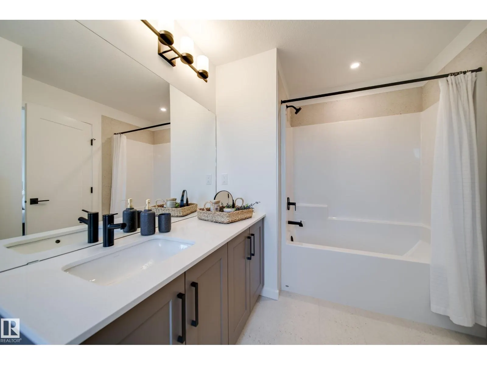#34 1304 RUTHERFORD RD SW