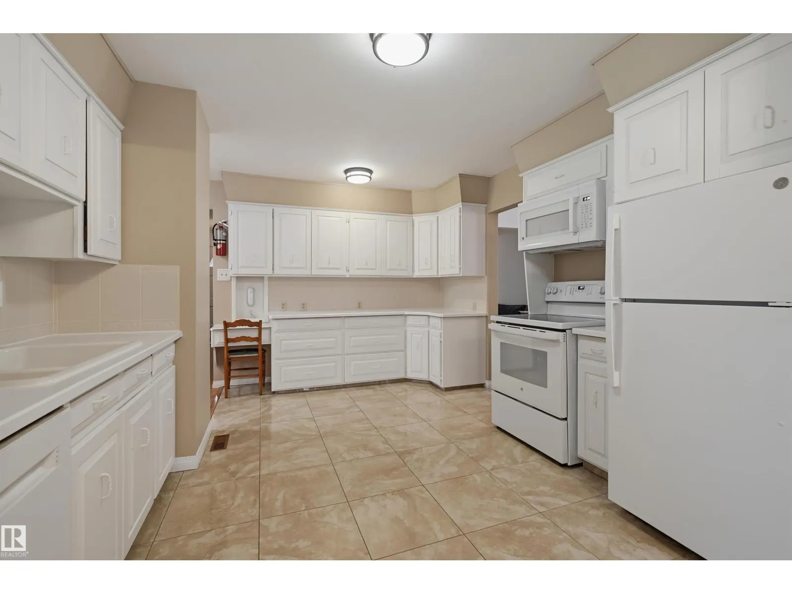 88 QUESNELL RD NW