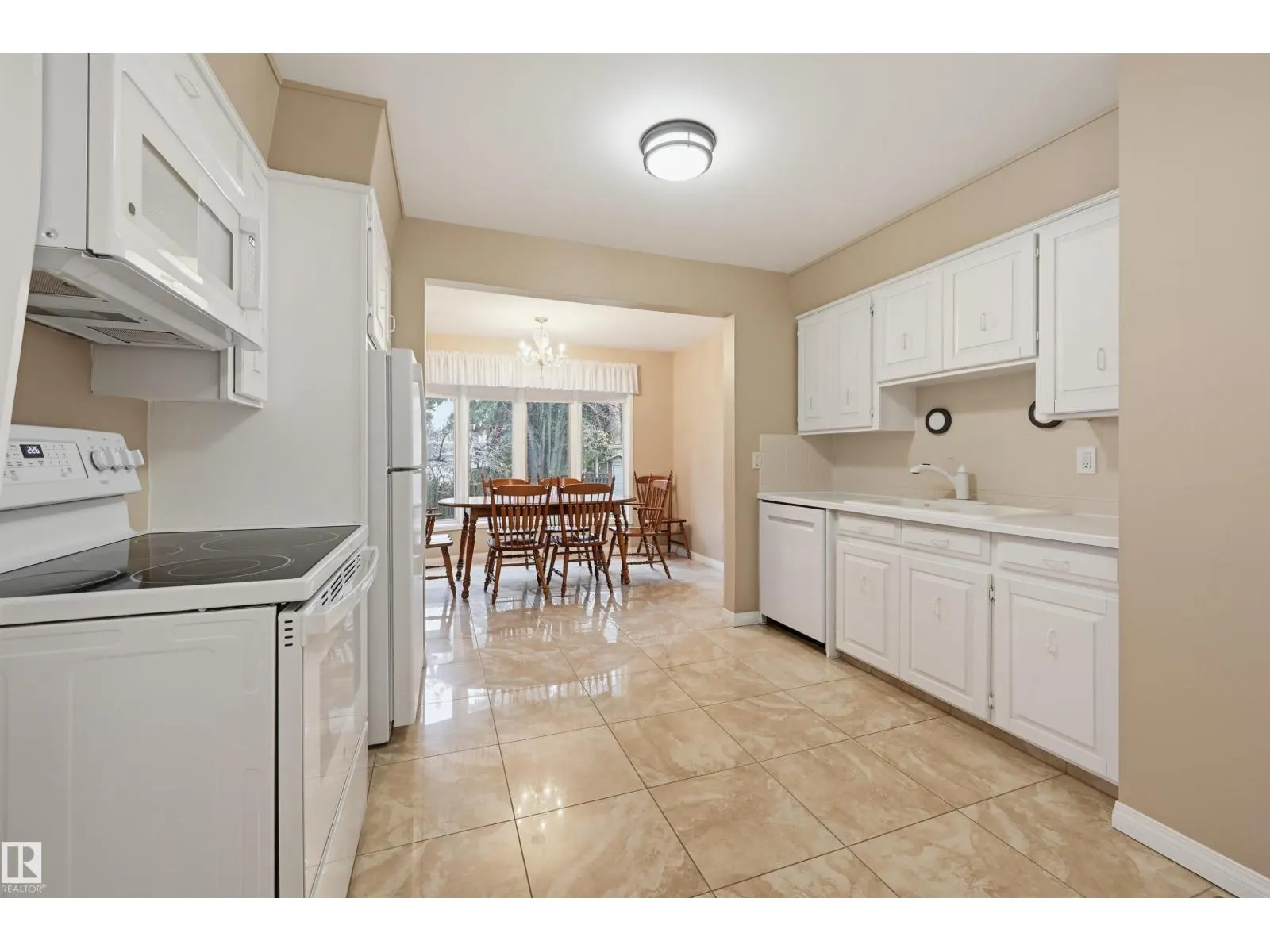 88 QUESNELL RD NW