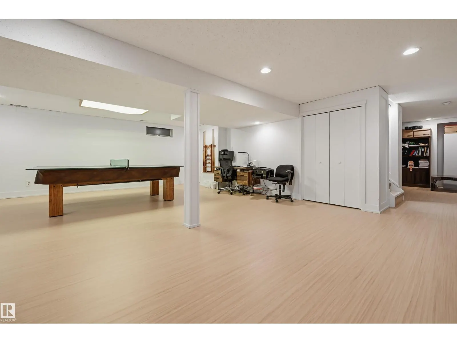88 QUESNELL RD NW