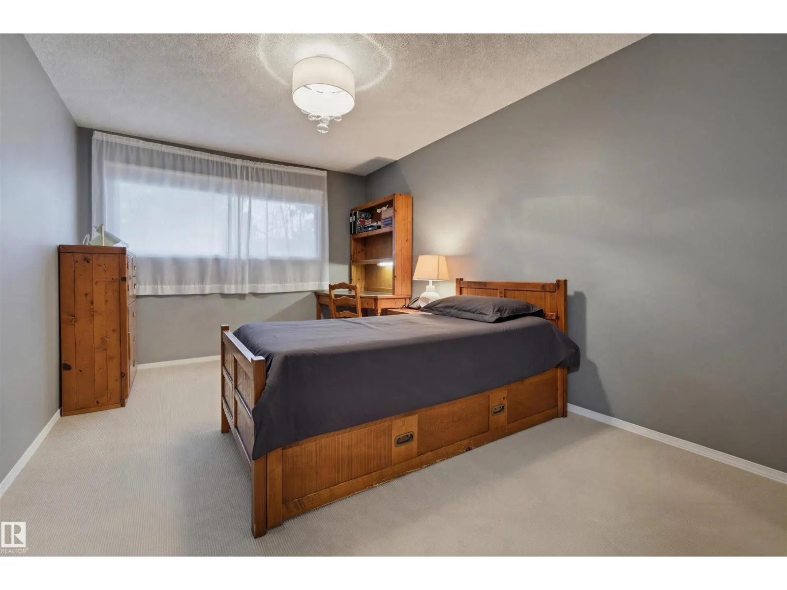 88 QUESNELL RD NW