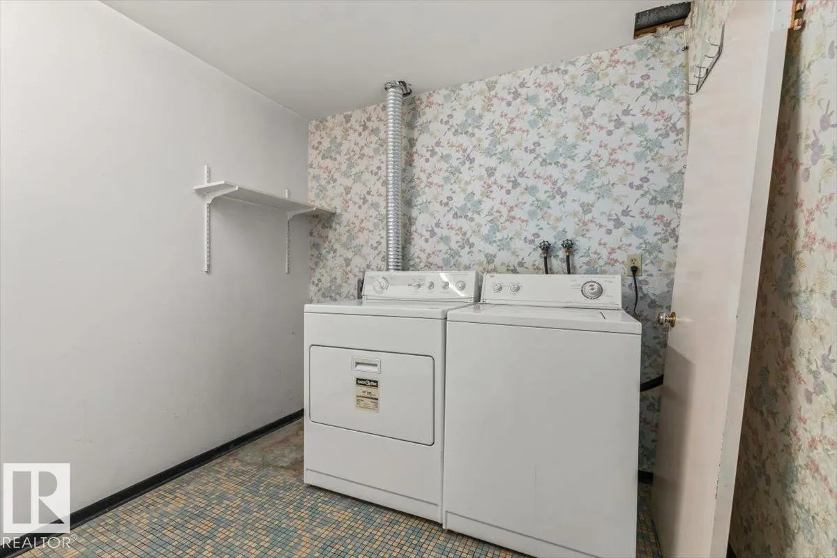 5118 114A ST NW