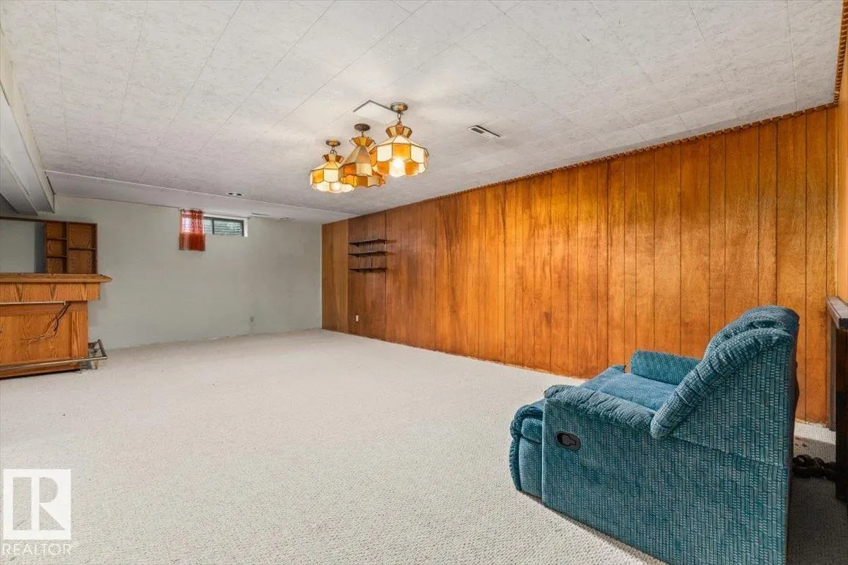 5118 114A ST NW