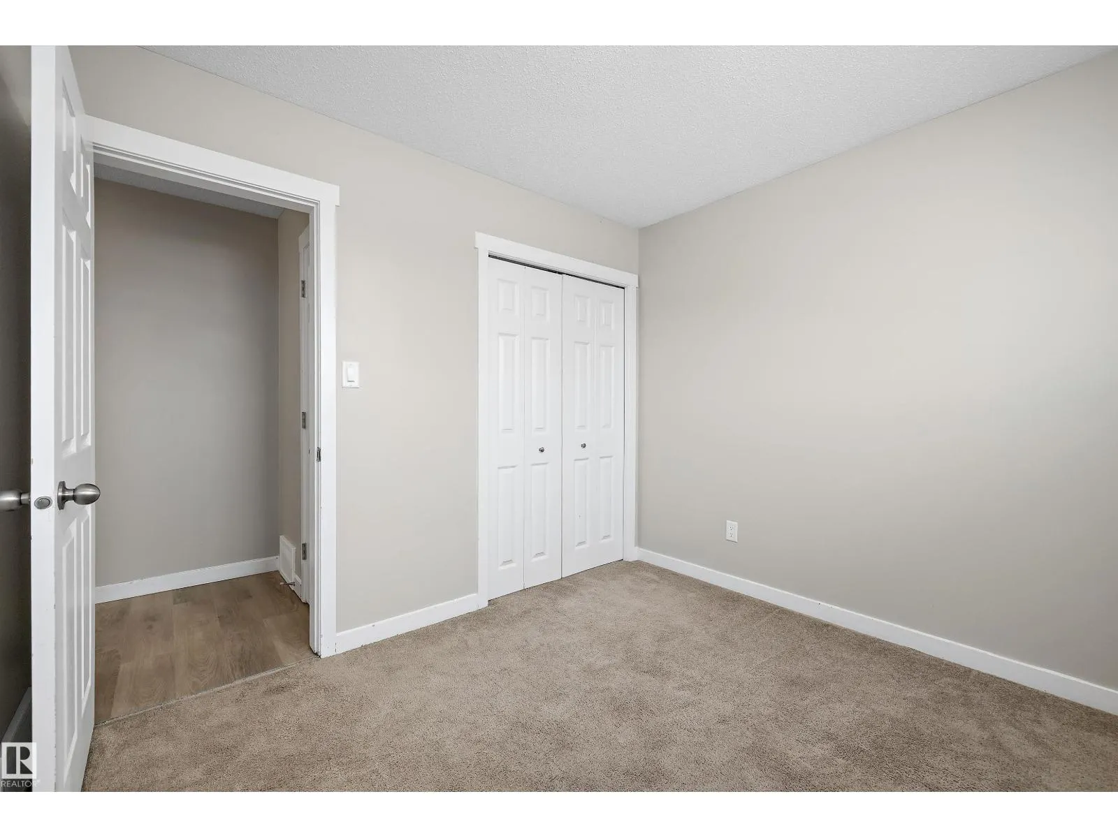 7227 152A AV NW
