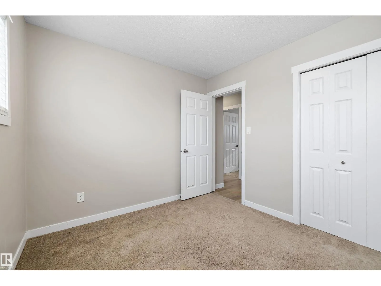 7227 152A AV NW