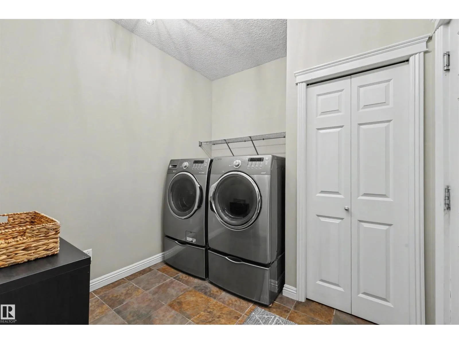 507 ADAMS WY SW