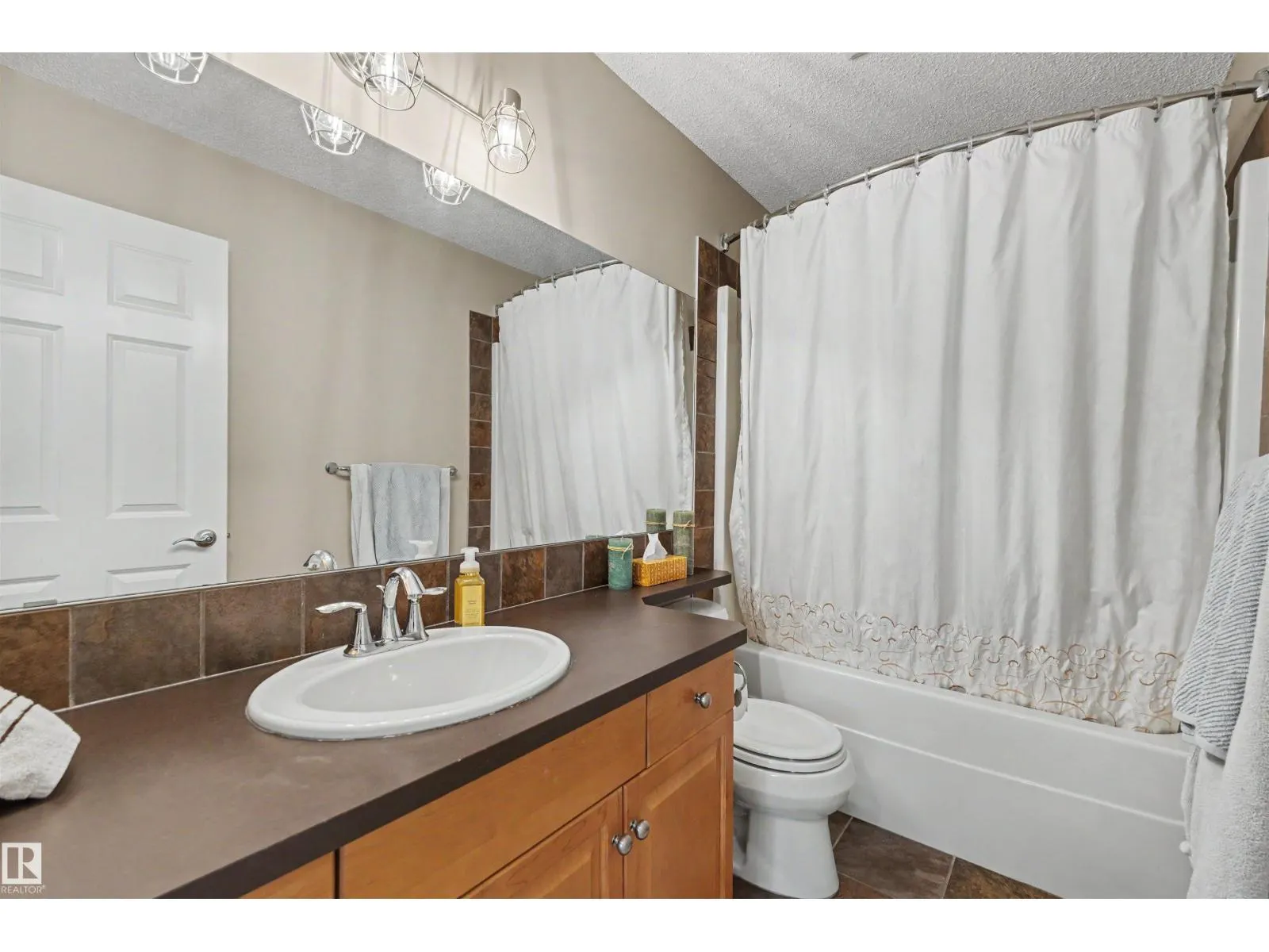 507 ADAMS WY SW