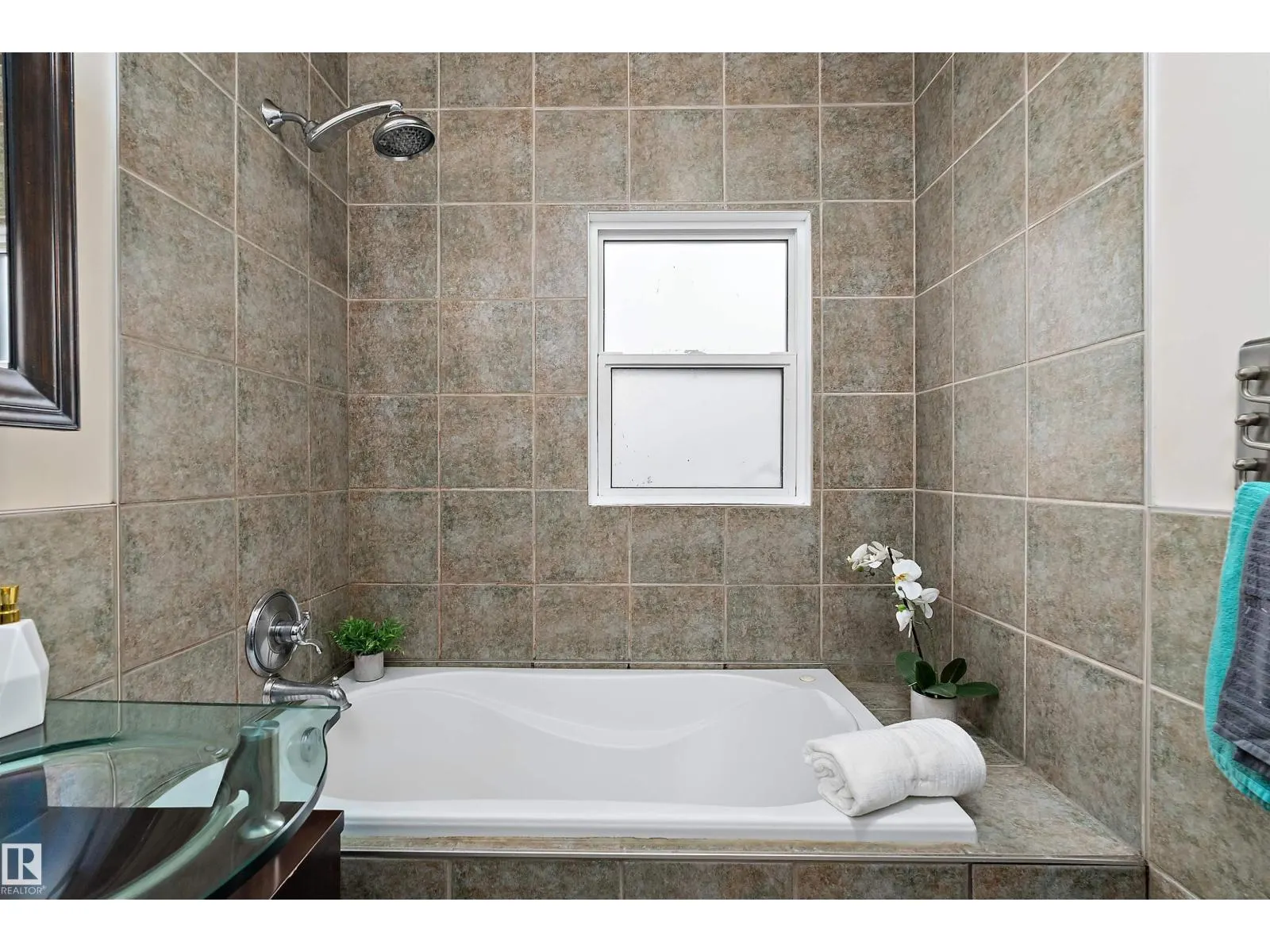 12210 95 ST NW