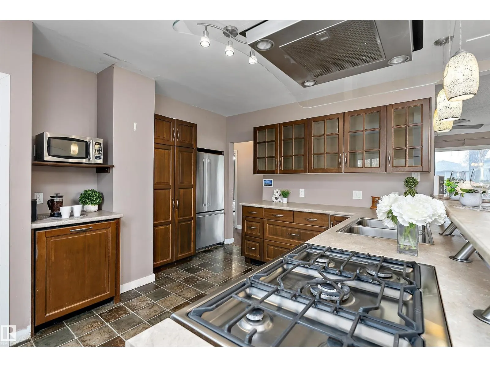 12210 95 ST NW