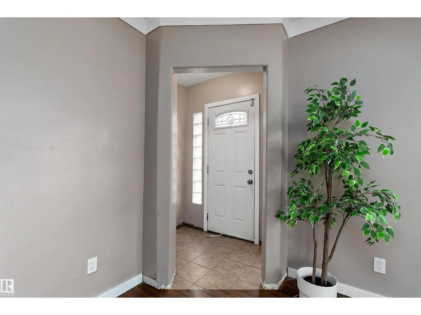 12210 95 ST NW