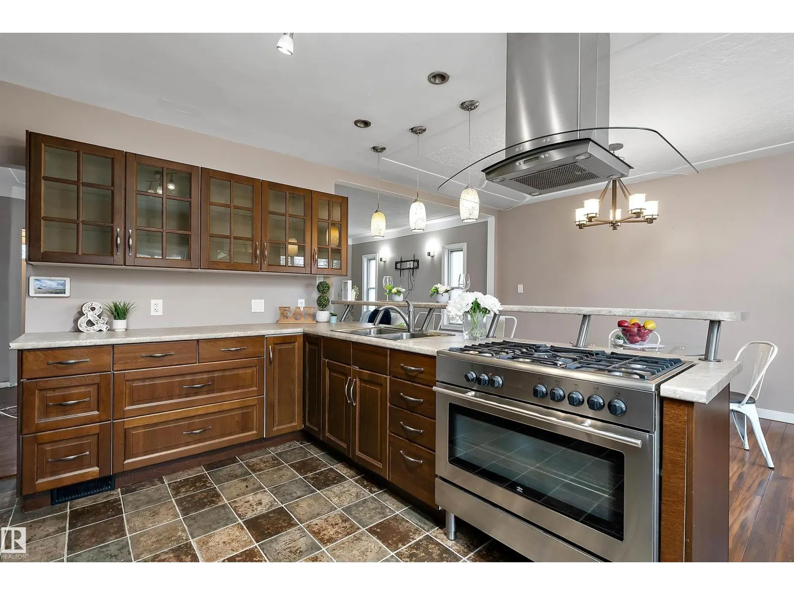 12210 95 ST NW