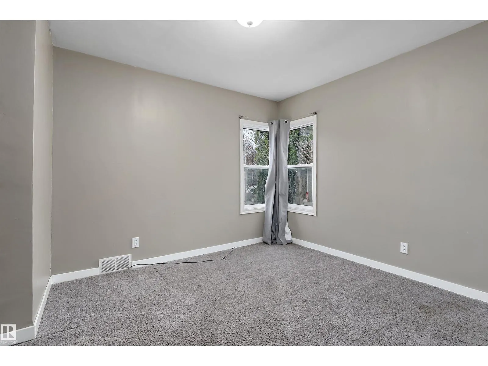 12210 95 ST NW