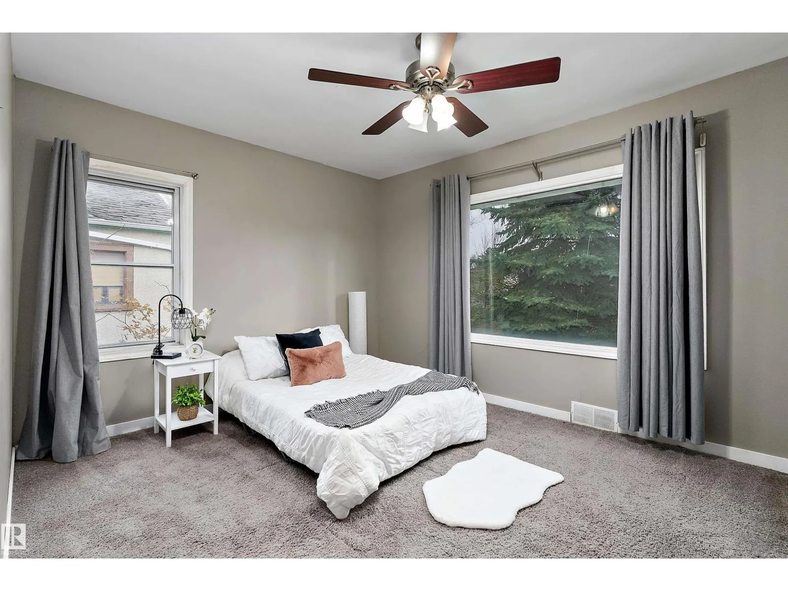 12210 95 ST NW