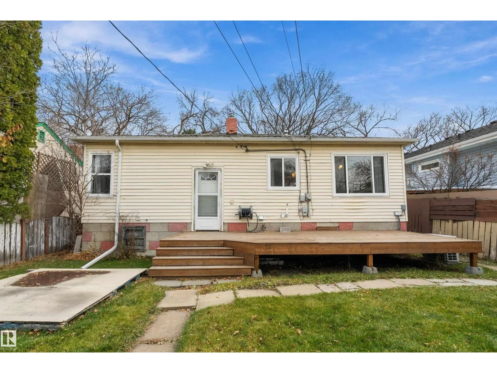 12210 95 ST NW