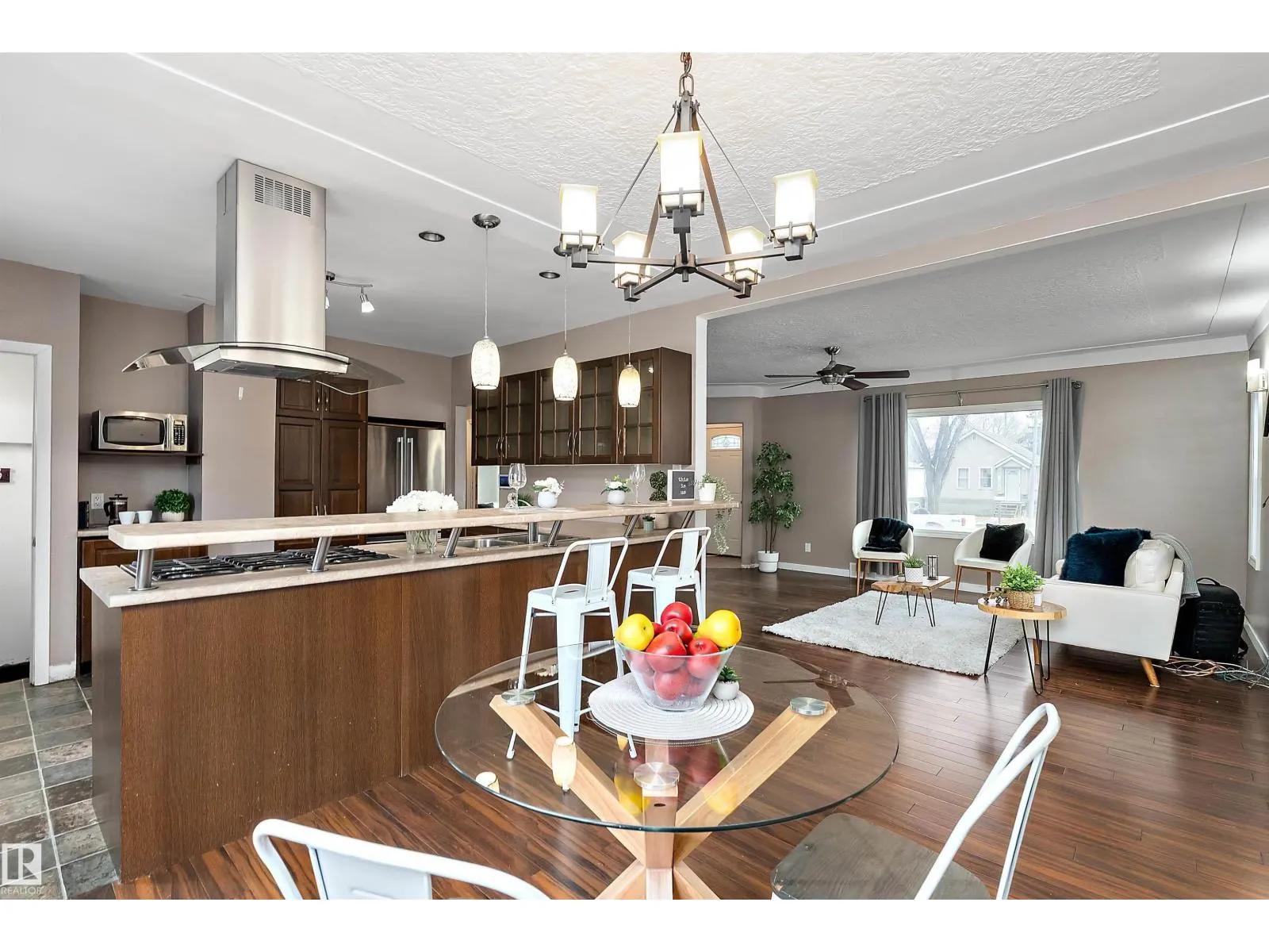 12210 95 ST NW