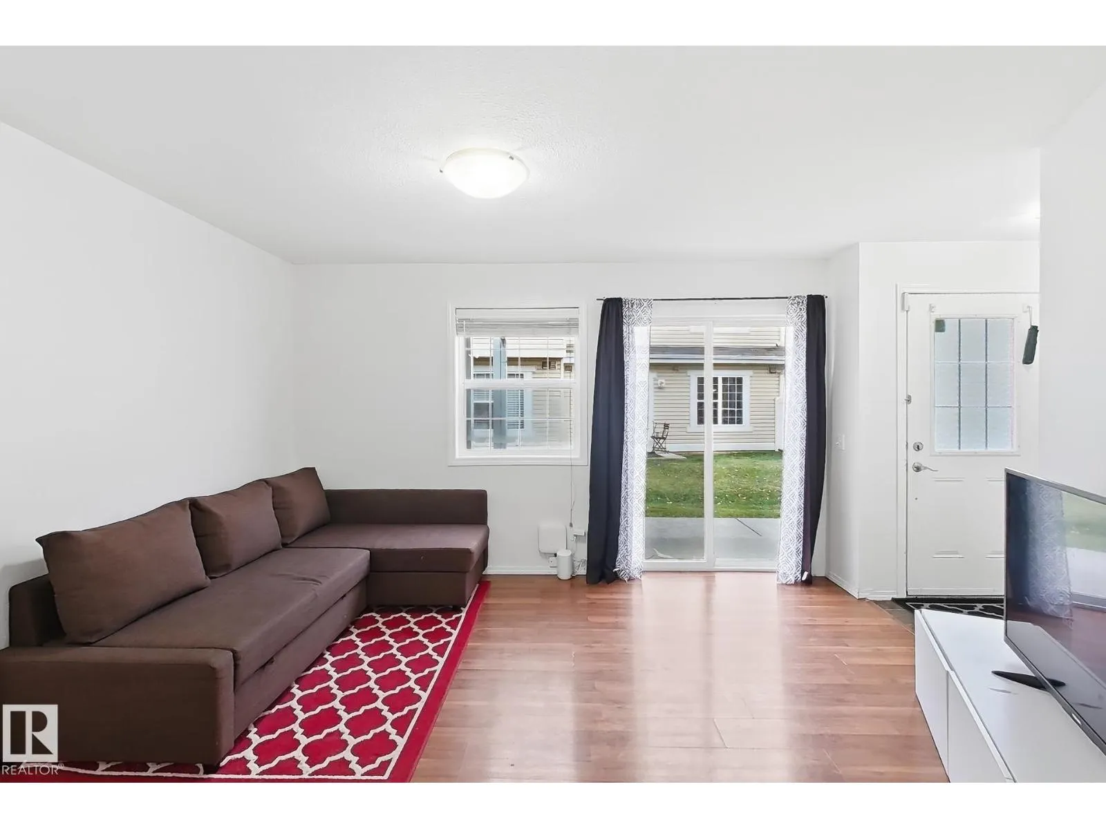 #43 150 EDWARDS DR E SW