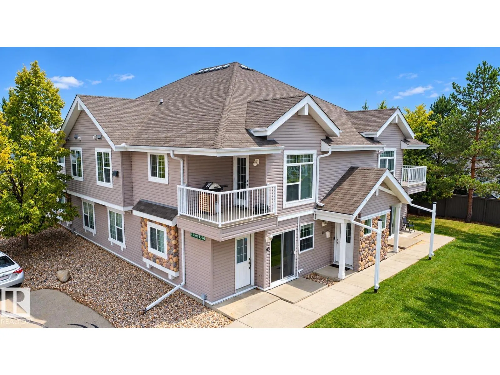 #43 150 EDWARDS DR E SW