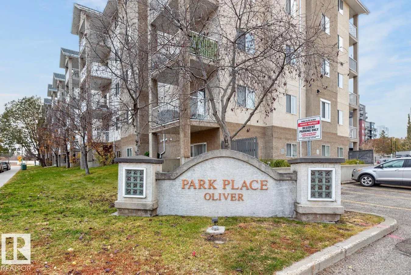 #402 10535 122 ST NW