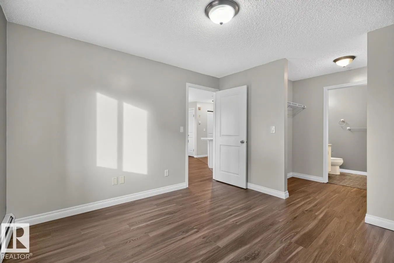 #402 10535 122 ST NW
