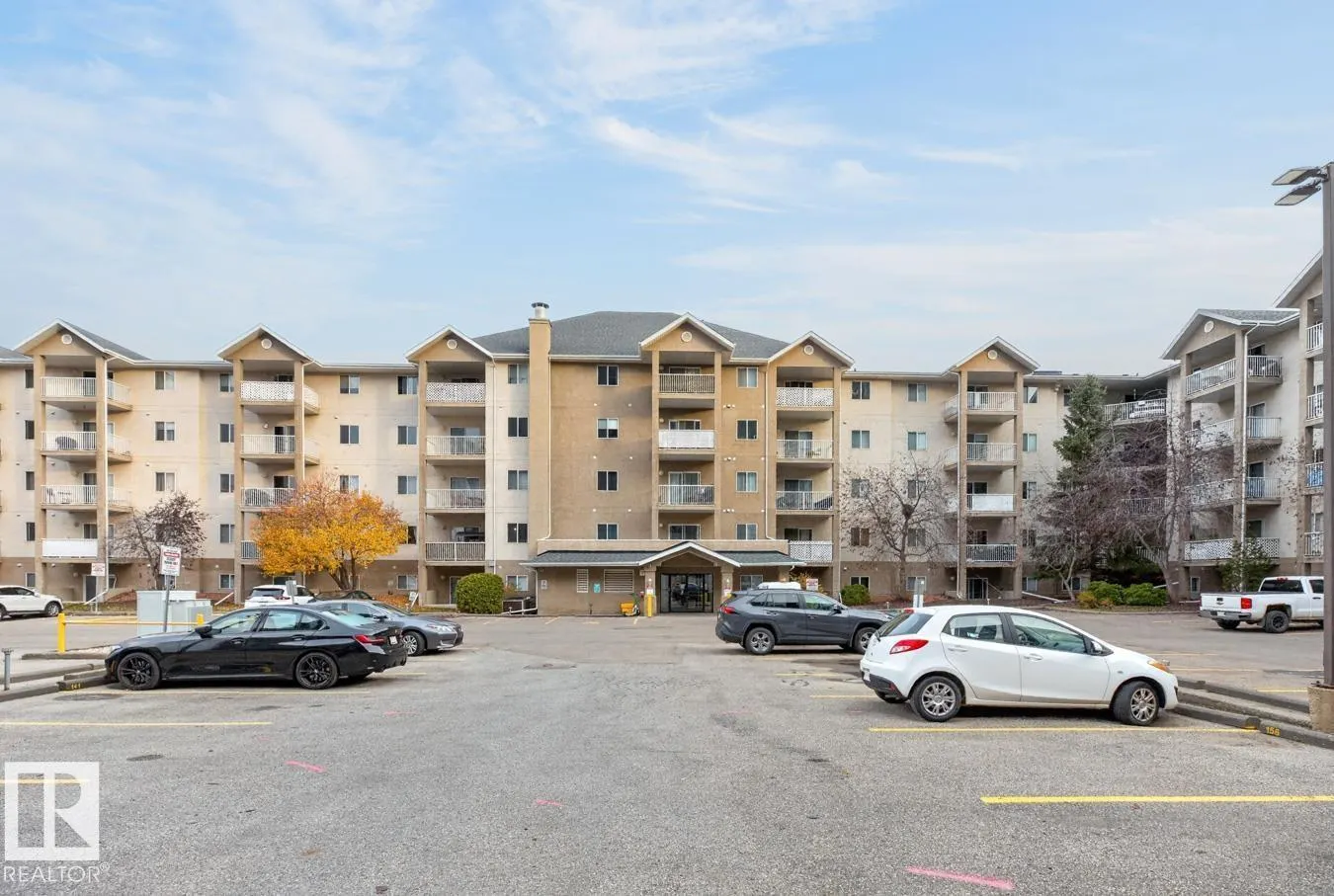 #402 10535 122 ST NW