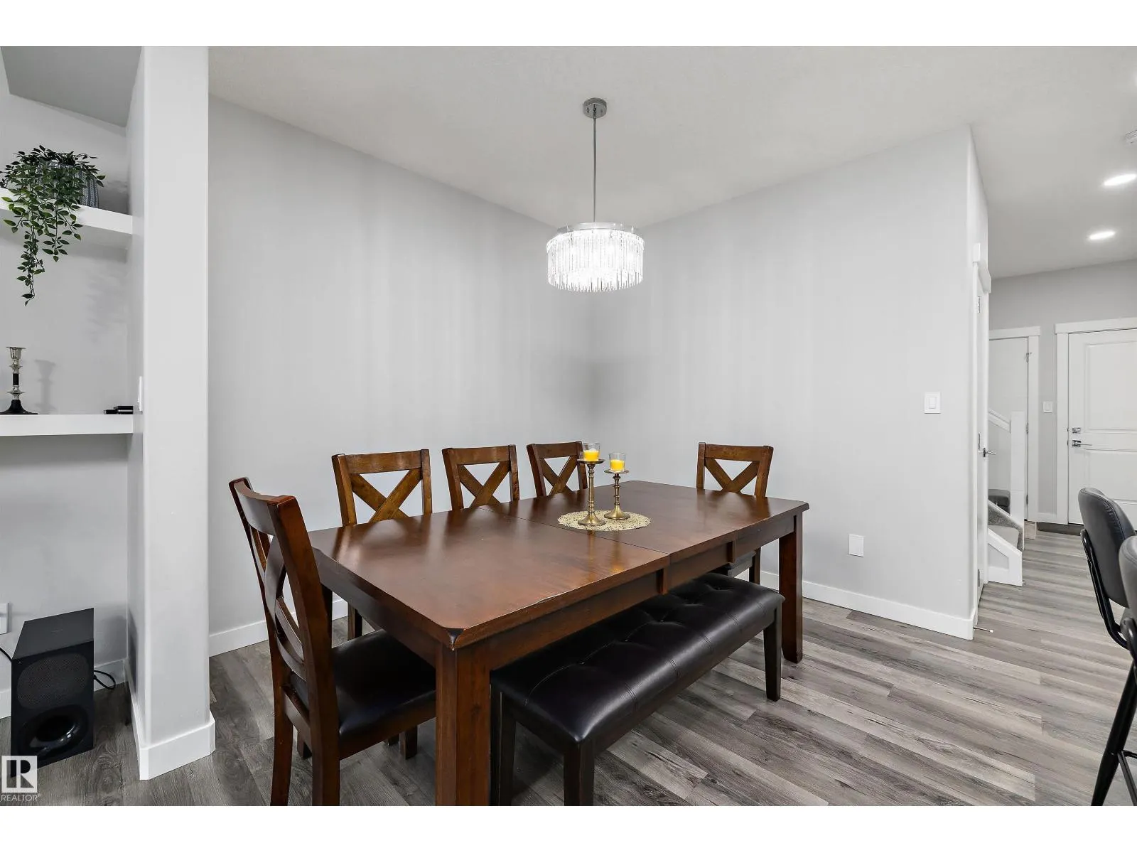 6506 167A AV NW