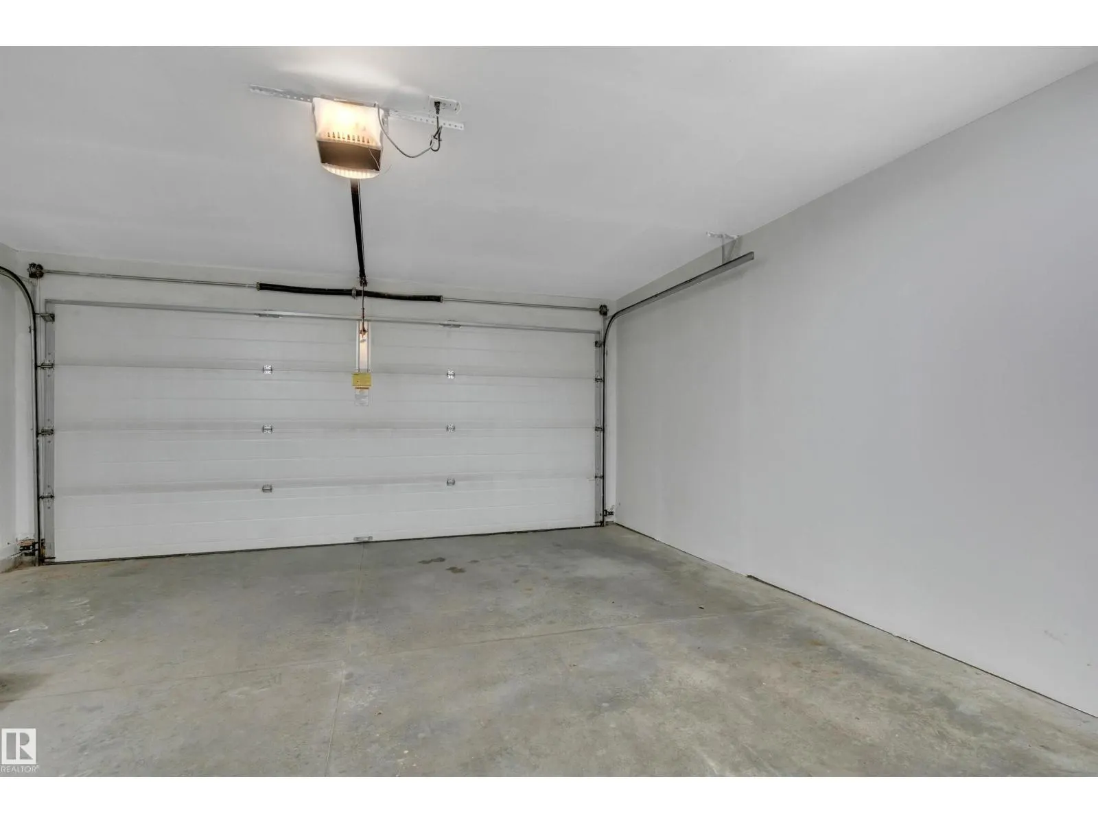 #73 1804 70 ST SW