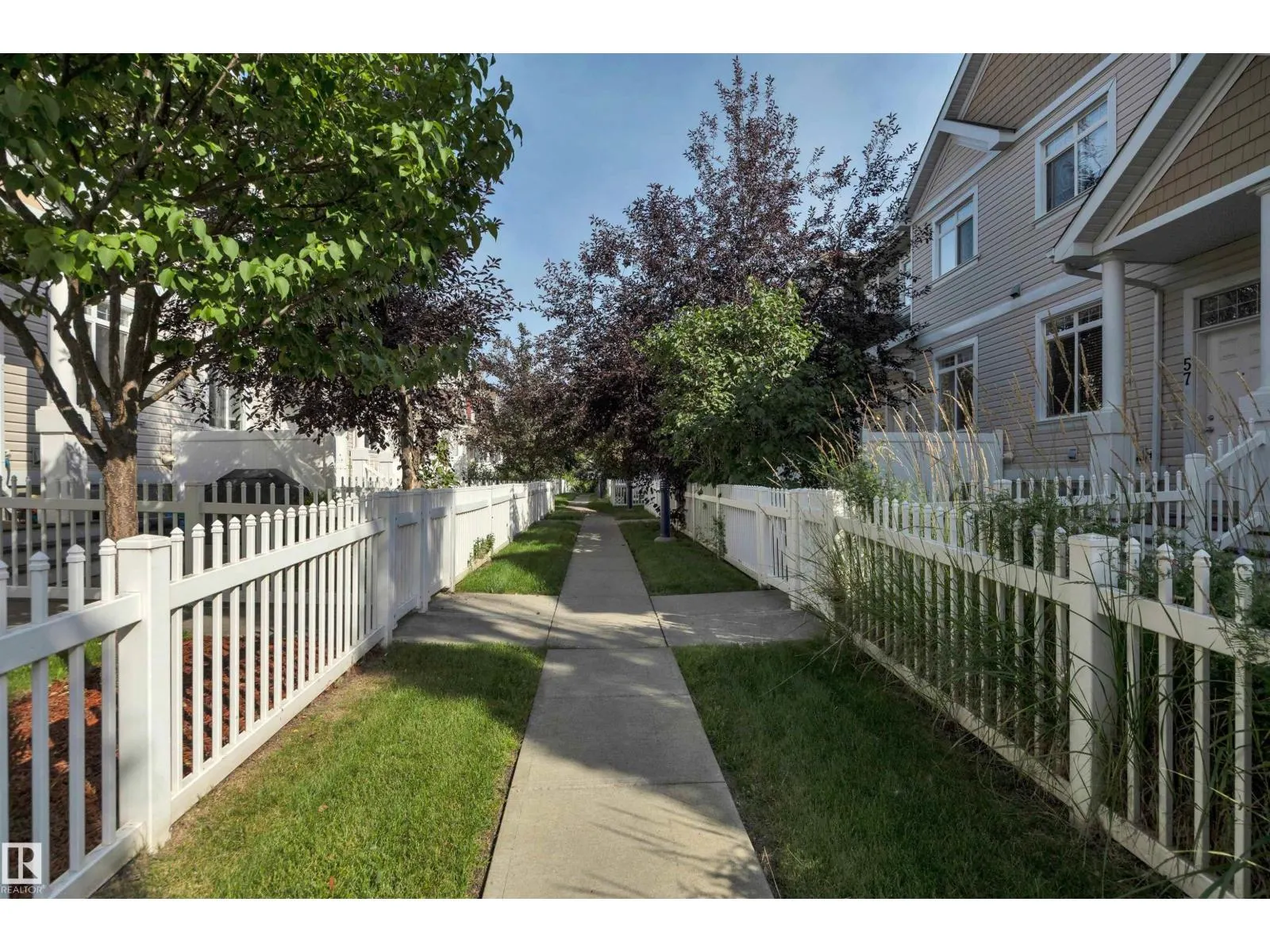 #73 1804 70 ST SW