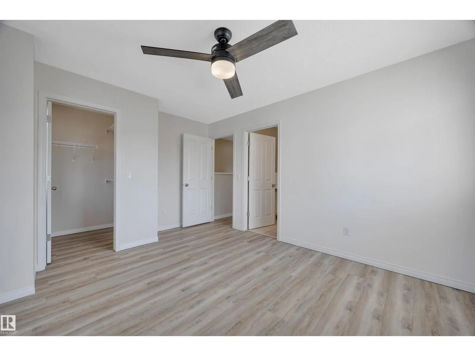 #73 1804 70 ST SW