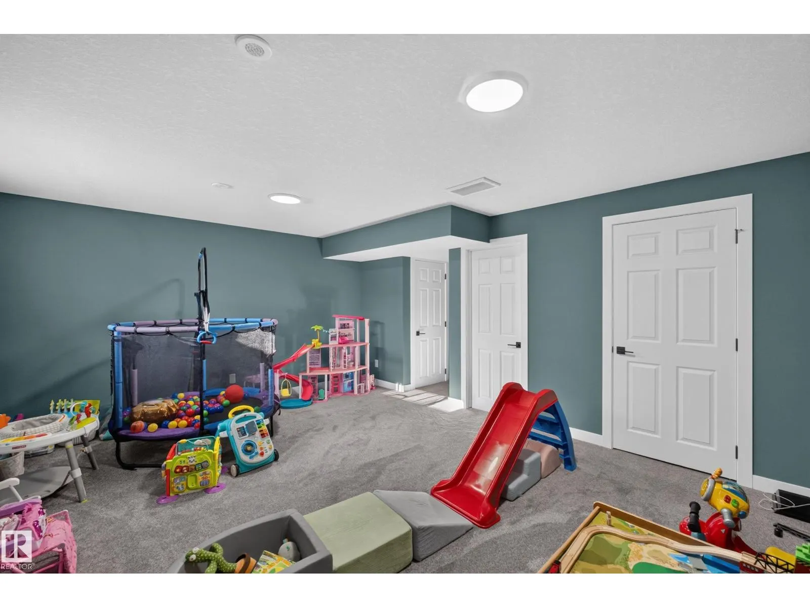 12255 167A AV NW