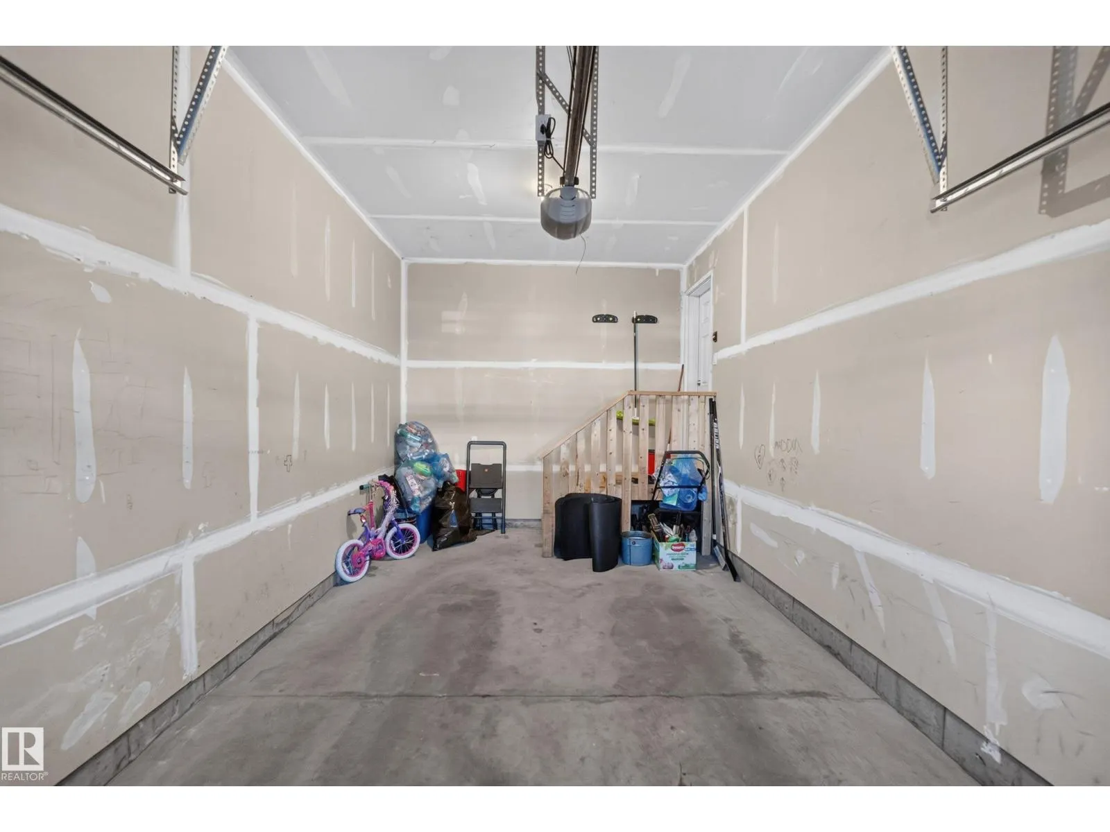 12255 167A AV NW