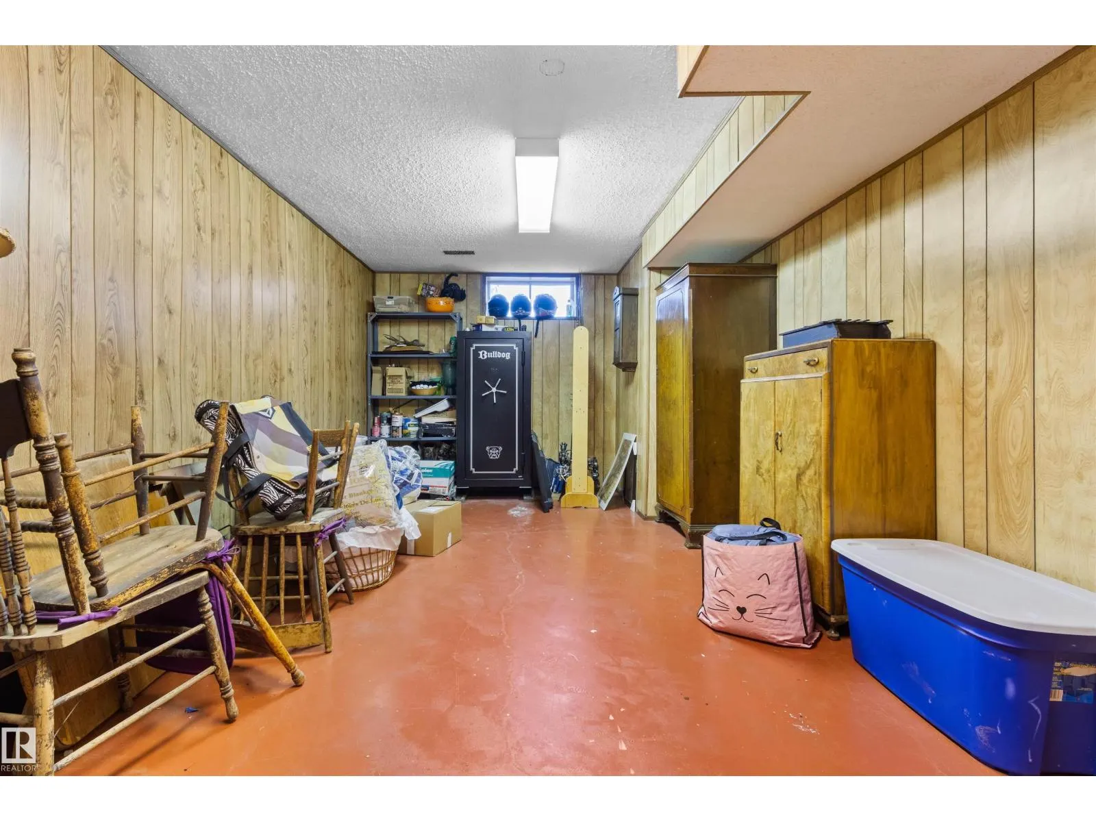 5223 44 AVE