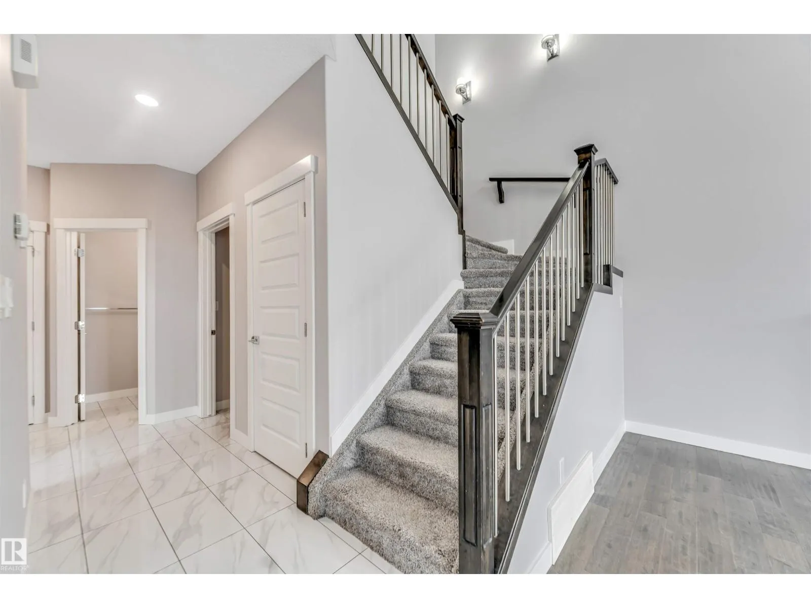 4816 37 ST